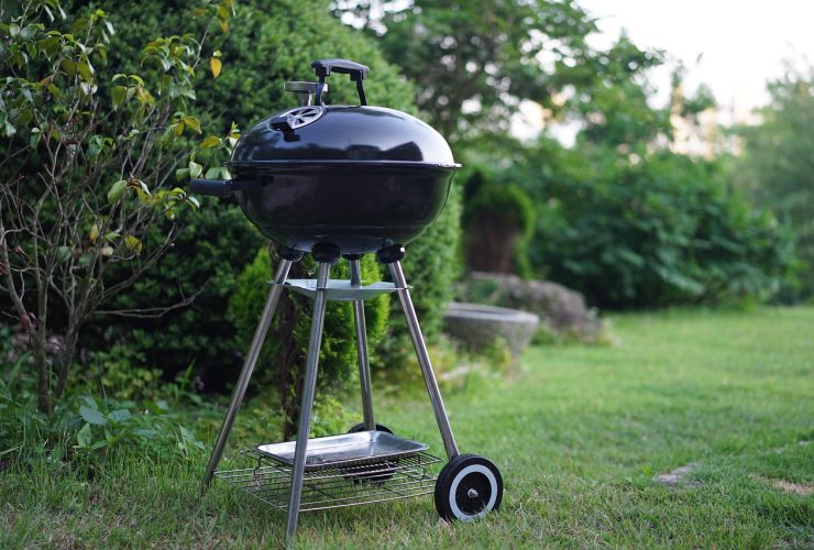 Exploring Outdoor Cooking: Blackstone Griddle vs. Weber Gas Grill