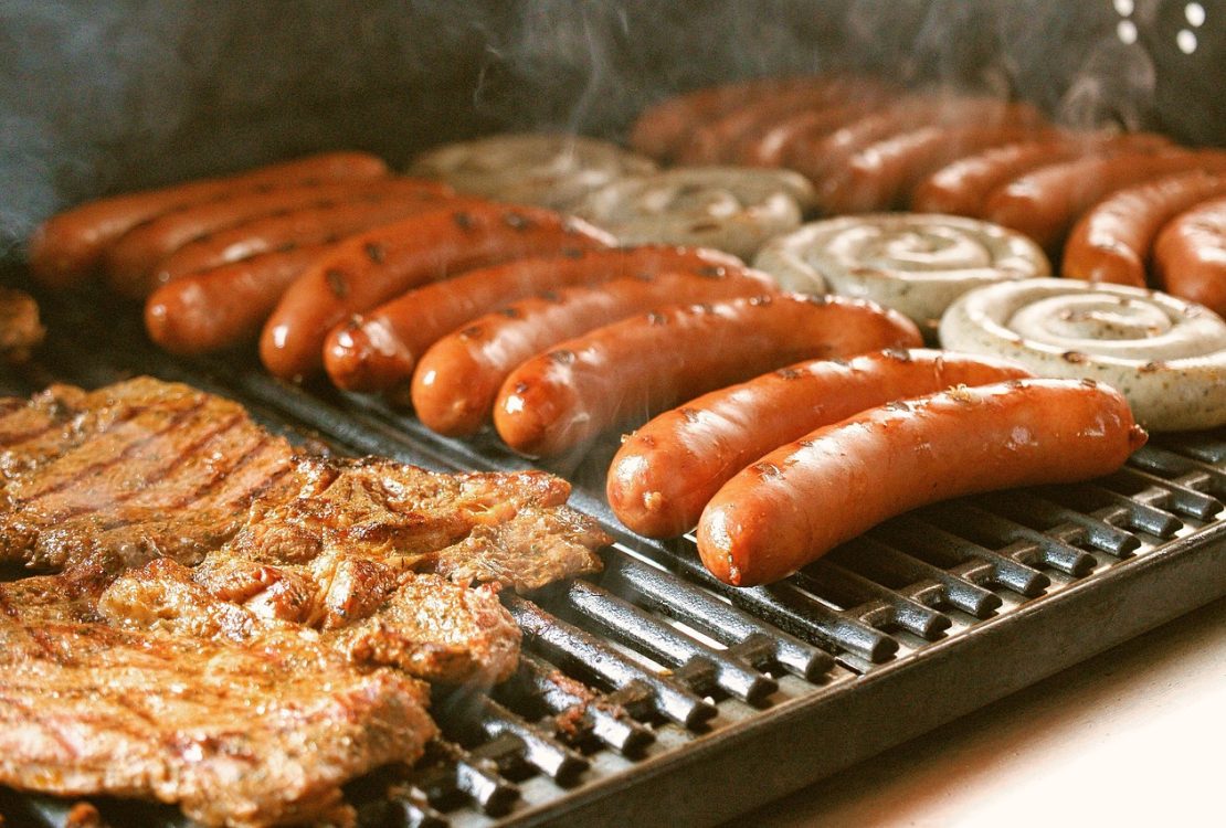 Choosing the Best Charcoal Grill for Beginners: Essential Features and Top Picks