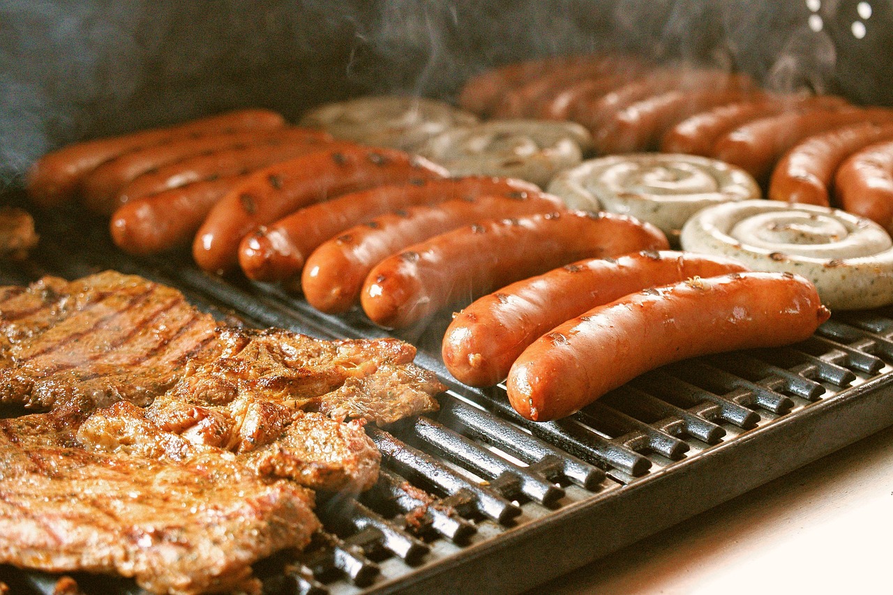 Choosing the Best Charcoal Grill for Beginners: Essential Features and Top Picks